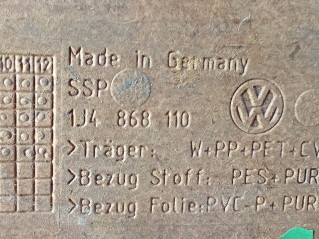 bontott VW GOLF IV Jobb első Ajtó Kárpit