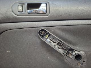 bontott VW GOLF IV Jobb első Ajtó Kárpit