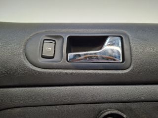 bontott VW GOLF IV Jobb első Ajtó Kárpit
