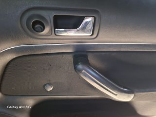 bontott VW GOLF IV Jobb első Ajtó (Részeivel)
