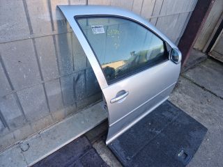 bontott VW GOLF IV Jobb első Ajtó (Részeivel)