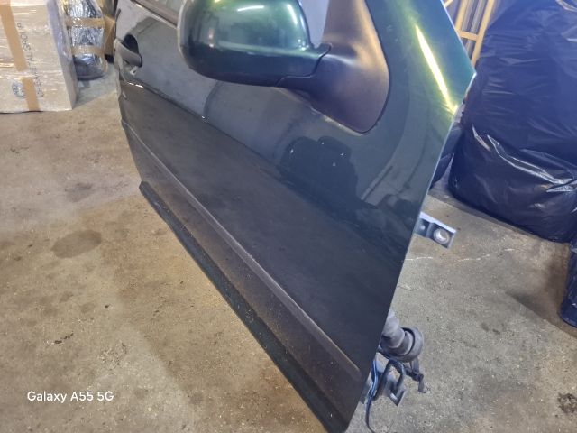 bontott VW GOLF IV Jobb első Ajtó (Részeivel)