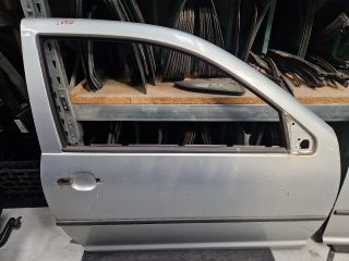 bontott VW GOLF IV Jobb első Ajtó (Részeivel)