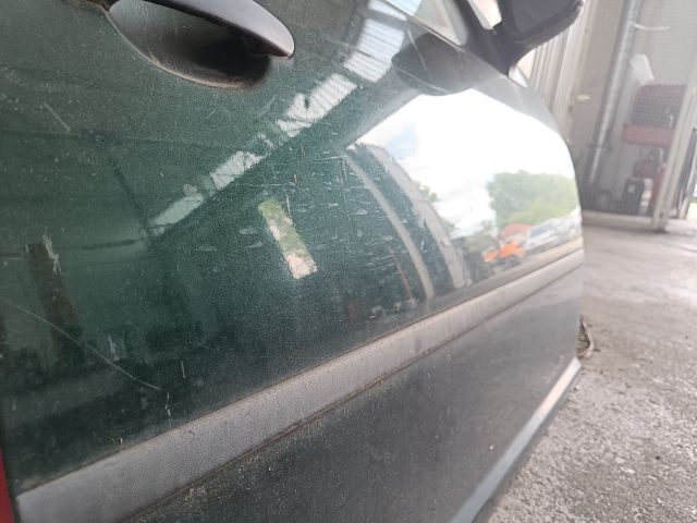 bontott VW GOLF IV Jobb első Ajtó (Részeivel)