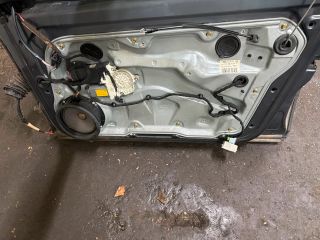 bontott VW GOLF IV Jobb első Ajtó (Részeivel)