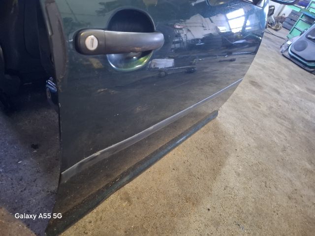 bontott VW GOLF IV Jobb első Ajtó (Részeivel)