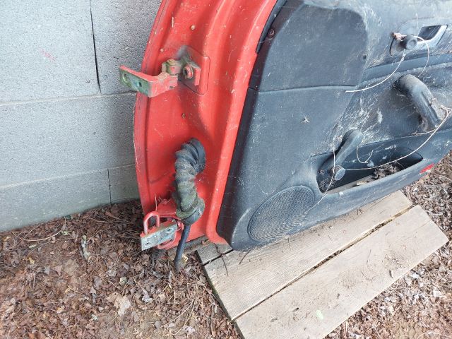 bontott VW GOLF IV Jobb első Ajtó (Részeivel)