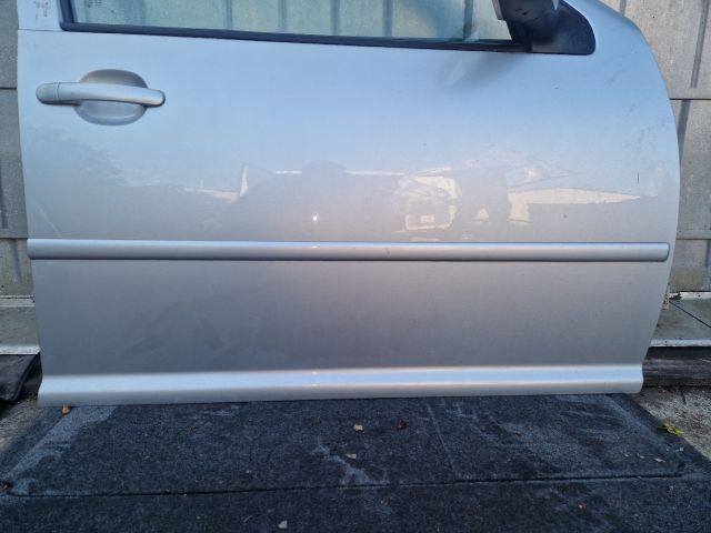 bontott VW GOLF IV Jobb első Ajtó (Részeivel)