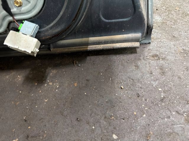 bontott VW GOLF IV Jobb első Ajtó (Részeivel)