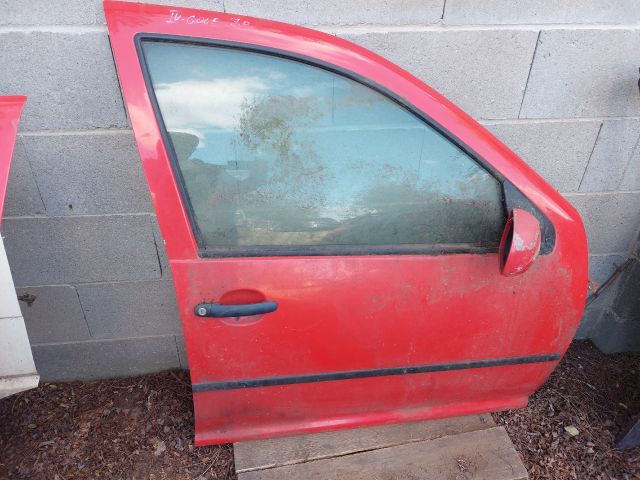bontott VW GOLF IV Jobb első Ajtó (Részeivel)
