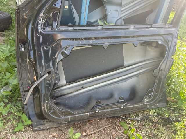 bontott VW GOLF IV Jobb első Ajtó (Üres lemez)