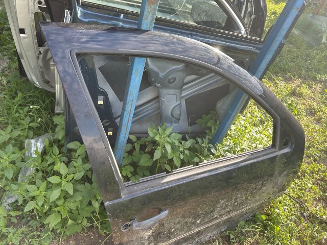 bontott VW GOLF IV Jobb első Ajtó (Üres lemez)