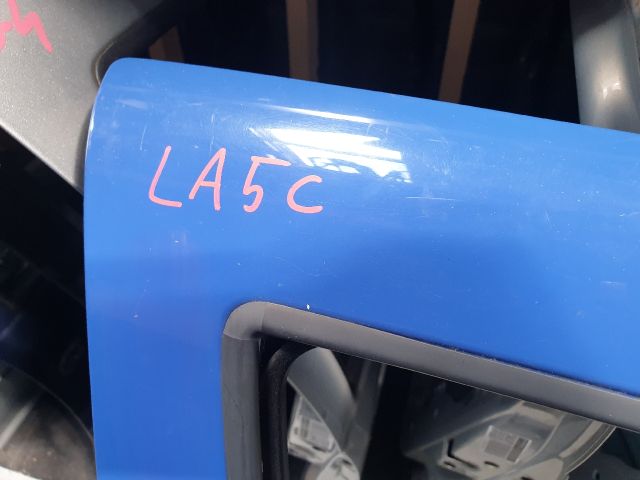 bontott VW GOLF IV Jobb első Ajtó (Üres lemez)