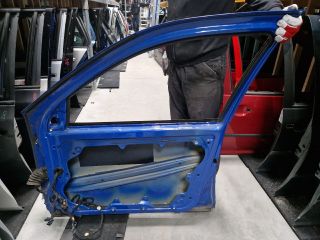 bontott VW GOLF IV Jobb első Ajtó (Üres lemez)