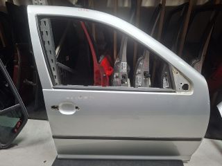 bontott VW GOLF IV Jobb első Ajtó (Üres lemez)