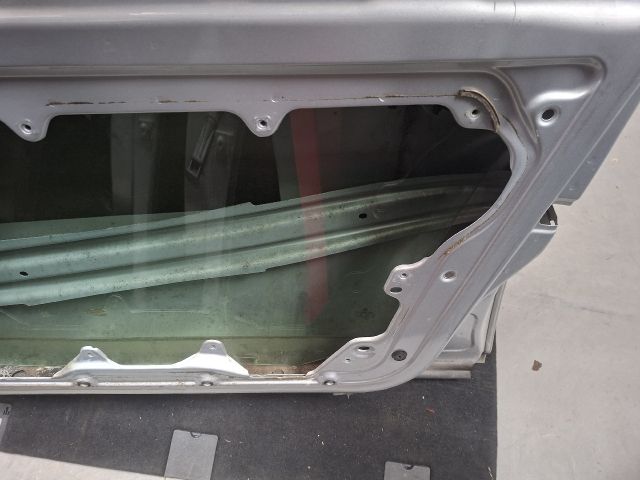 bontott VW GOLF IV Jobb első Ajtó (Üres lemez)