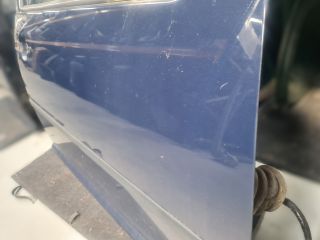 bontott VW GOLF IV Jobb első Ajtó (Üres lemez)