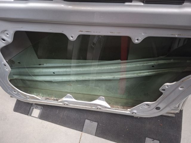 bontott VW GOLF IV Jobb első Ajtó (Üres lemez)