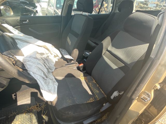 bontott VW GOLF IV Jobb első Ajtózár Motor