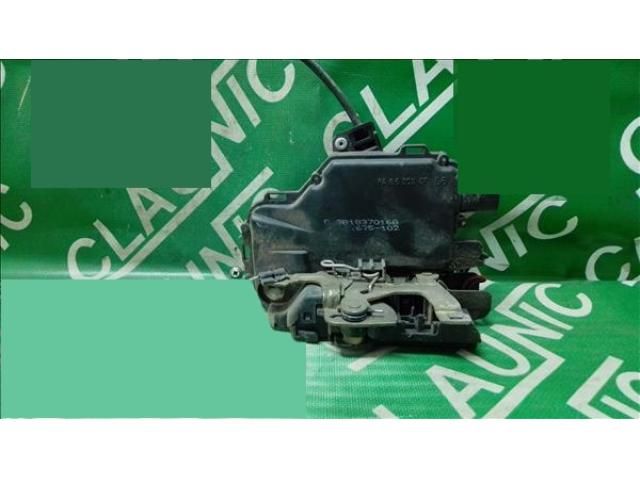 bontott VW GOLF IV Jobb első Ajtózár