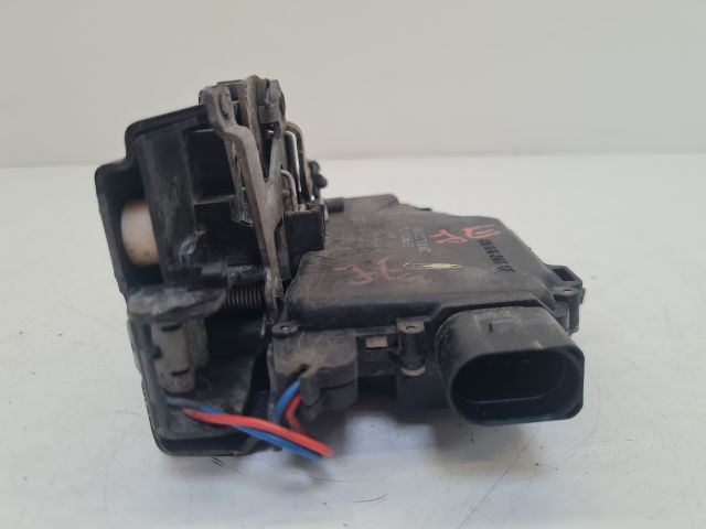 bontott VW GOLF IV Jobb első Ajtózár