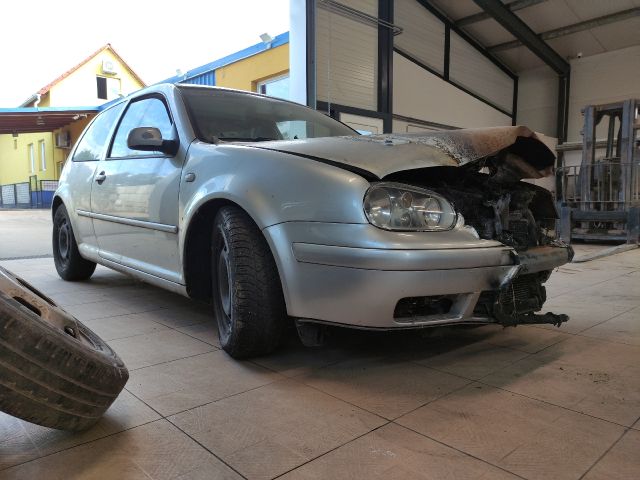 bontott VW GOLF IV Jobb első Ajtózár