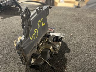 bontott VW GOLF IV Jobb első Ajtózár