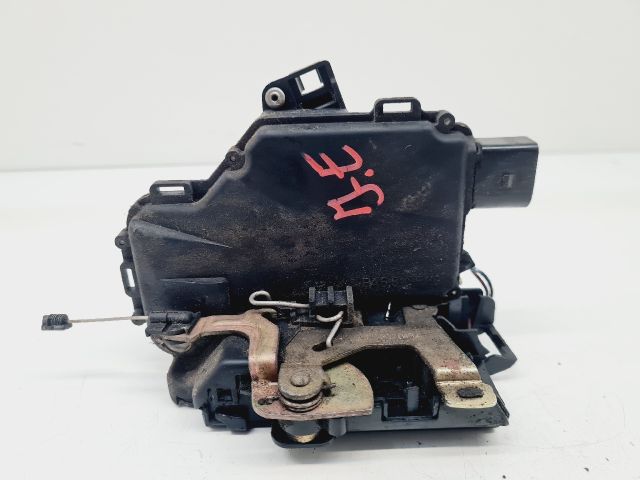 bontott VW GOLF IV Jobb első Ajtózár