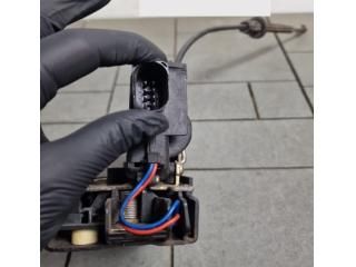 bontott VW GOLF IV Jobb első Ajtózár