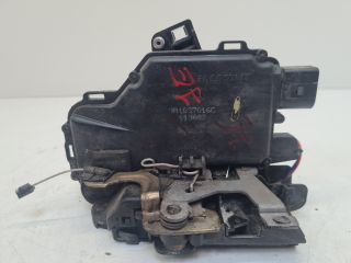 bontott VW GOLF IV Jobb első Ajtózár