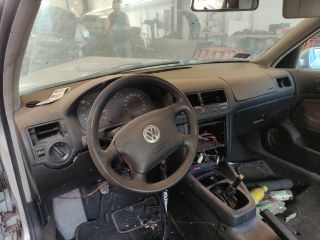 bontott VW GOLF IV Jobb első Ajtózár