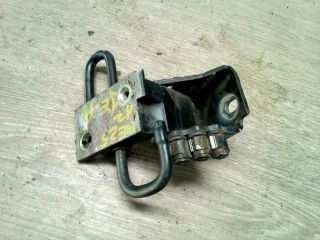 bontott VW GOLF IV Jobb első Alsó Zsanér