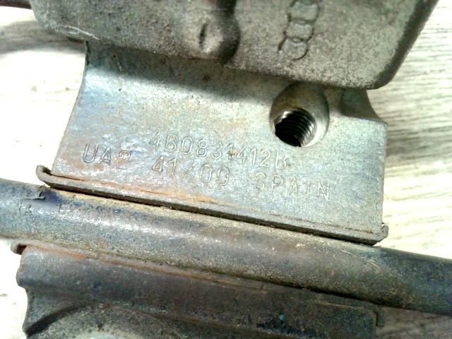 bontott VW GOLF IV Jobb első Alsó Zsanér