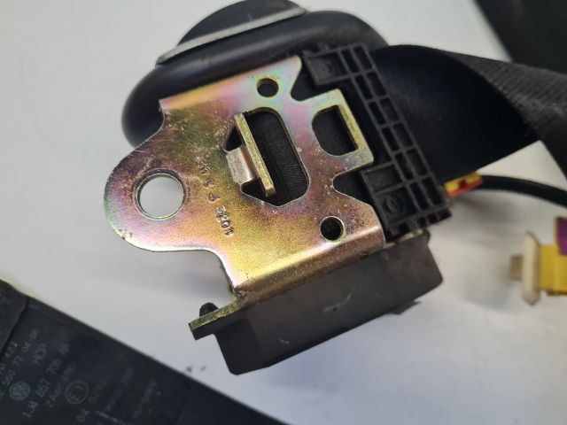 bontott VW GOLF IV Jobb első Biztonsági Öv