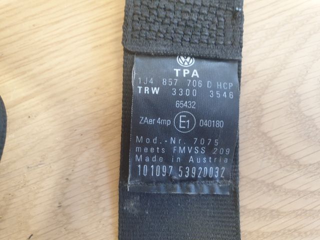 bontott VW GOLF IV Jobb első Biztonsági Öv