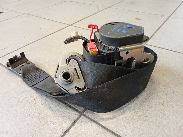 bontott VW GOLF IV Jobb első Biztonsági Öv