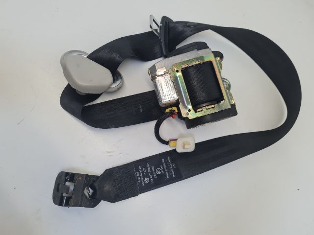 bontott VW GOLF IV Jobb első Biztonsági Öv