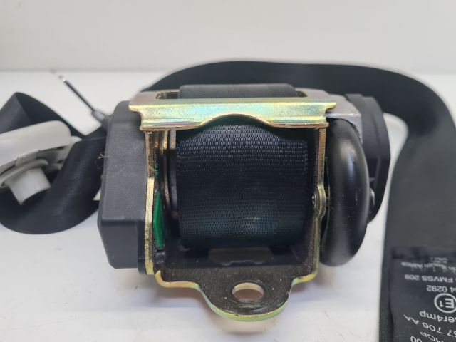 bontott VW GOLF IV Jobb első Biztonsági Öv