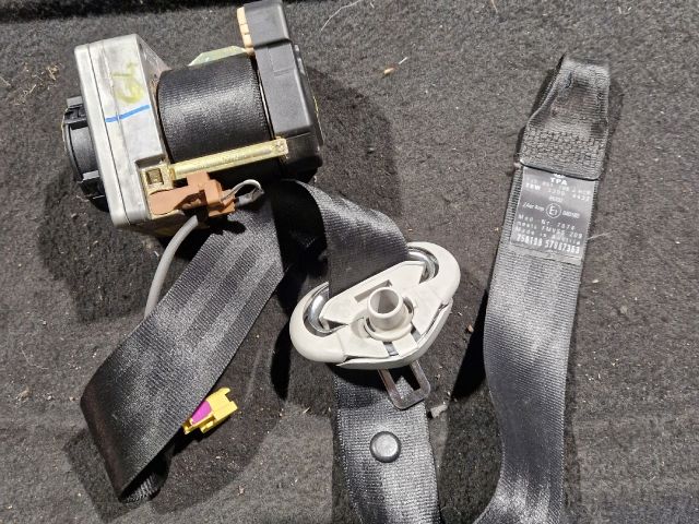 bontott VW GOLF IV Jobb első Biztonsági Öv