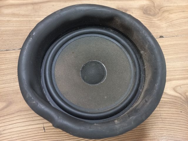 bontott VW GOLF IV Jobb első Hangszóró