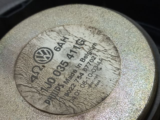 bontott VW GOLF IV Jobb első Hangszóró