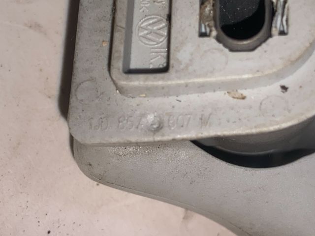 bontott VW GOLF IV Jobb első Kapaszkodó (Felső)