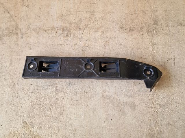 bontott VW GOLF IV Jobb első Oldal Lökhárító Tartó (Műanyag)