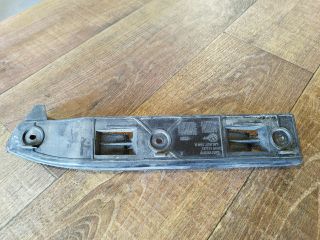 bontott VW GOLF IV Jobb első Oldal Lökhárító Tartó (Műanyag)