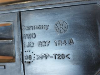 bontott VW GOLF IV Jobb első Oldal Lökhárító Tartó (Műanyag)