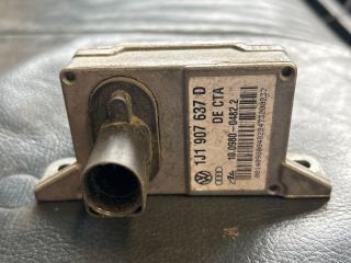 bontott VW GOLF IV Jobb első Oldal Ütközés Érzékelő