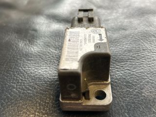 bontott VW GOLF IV Jobb első Oldal Ütközés Érzékelő