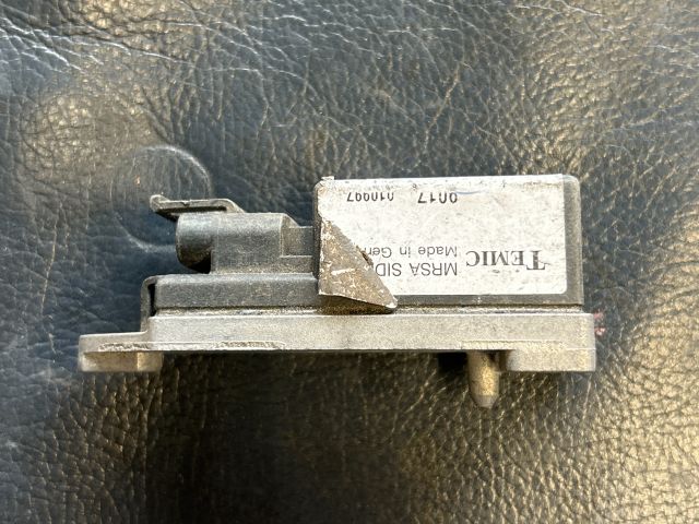 bontott VW GOLF IV Jobb első Oldal Ütközés Érzékelő