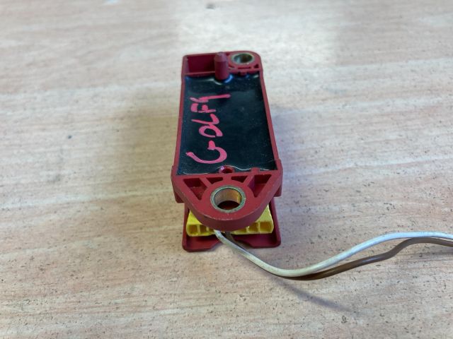 bontott VW GOLF IV Jobb első Oldal Ütközés Érzékelő