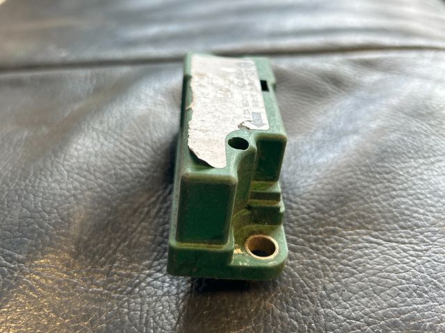 bontott VW GOLF IV Jobb első Oldal Ütközés Érzékelő